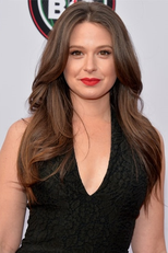 Katie Lowes